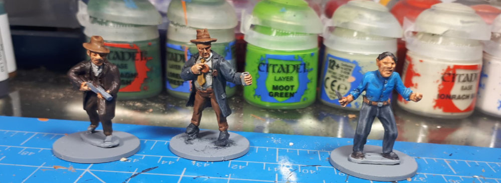 Some more painted Mobster Miniatures by Dave. 