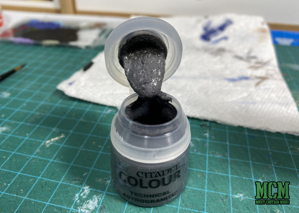 Astrogranite Paint - how to use - use a sculpting tool.