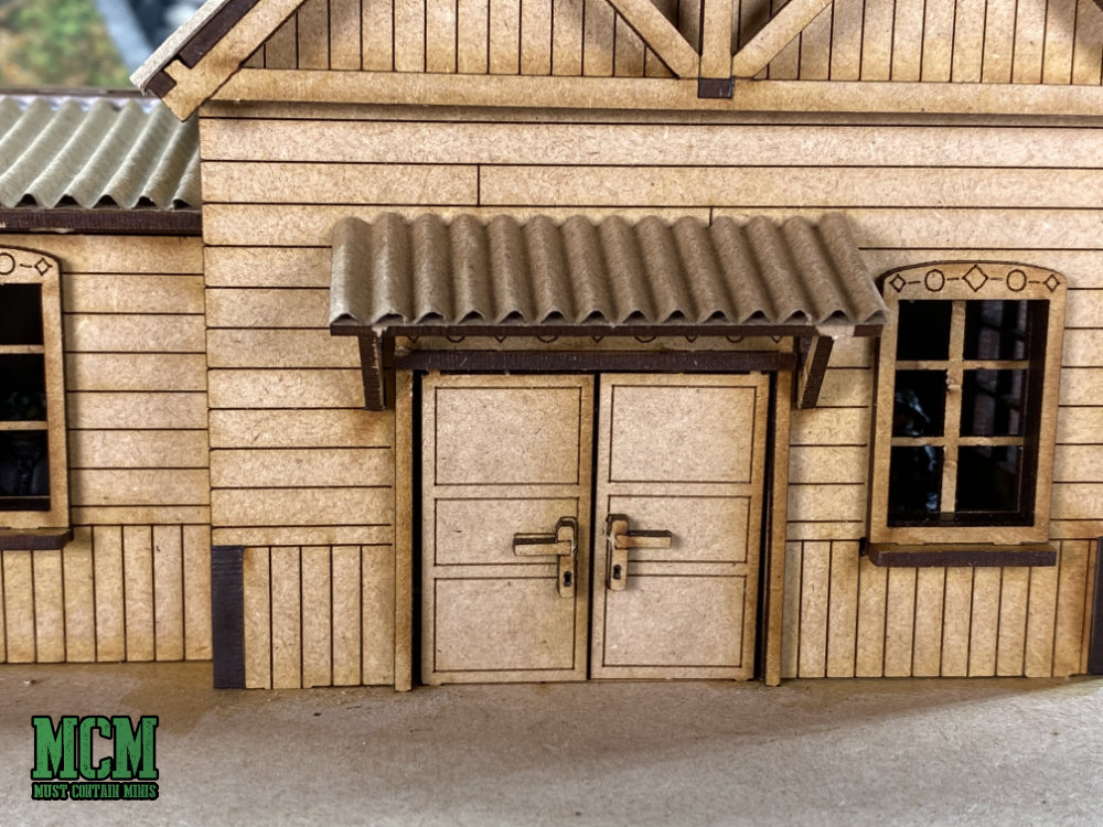 28mm train station review