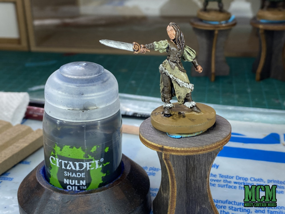 How to Paint a Miniature - Shading