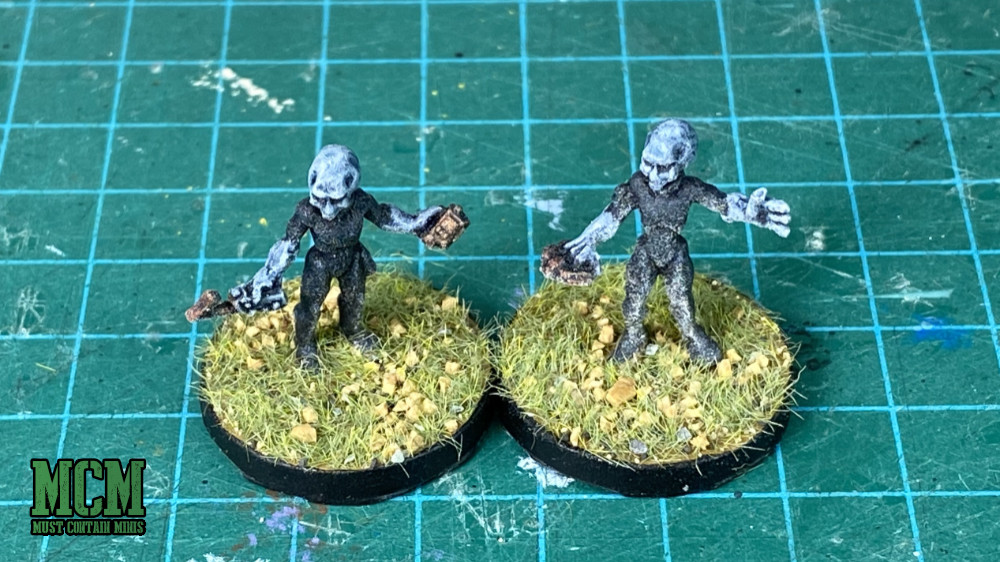 Painted Gray Alien miniatures by Reaper Miniatures - How I based the figures.