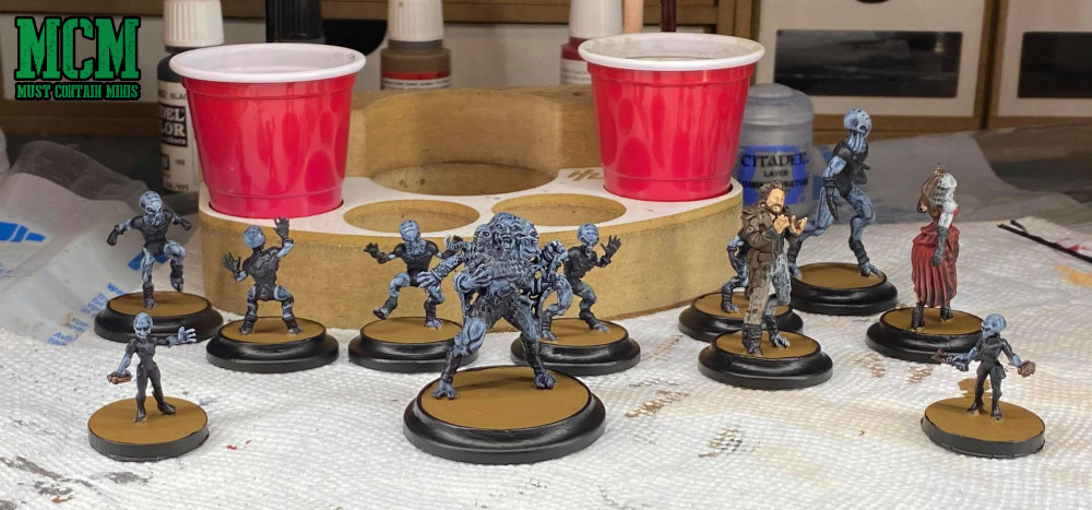 Reaper Miniatures Aliens and Wild West Exodus Watchers all getting the same color scheme. Painting up miniatures.