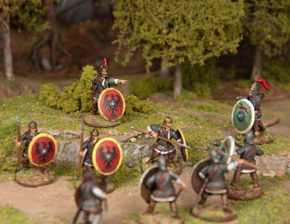 28mm Roman Miniatures engaged in a civil war