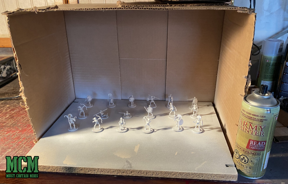 Priming miniatures with The Army Painter - how to prep plastic miniatures for painting