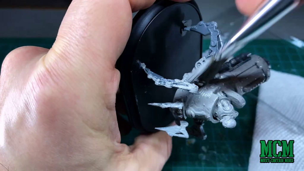 How-To  Prime a Miniature 