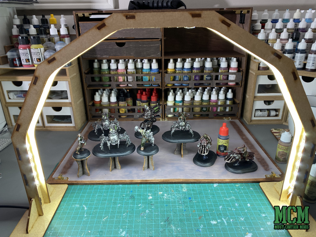 Painting Miniatures - Miniature Painting Setup 