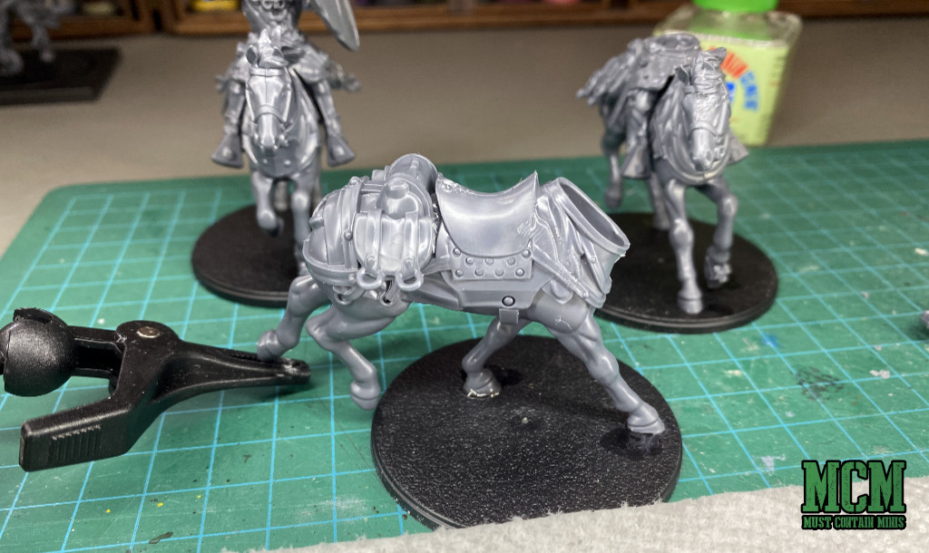 Another way to mount horses to bases for Para Bellum mounted squires