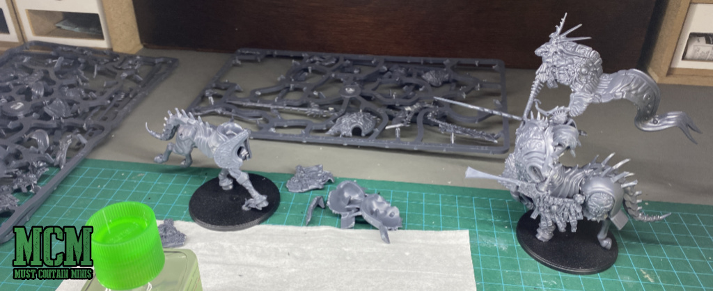 Building Centaur Avatara miniatures