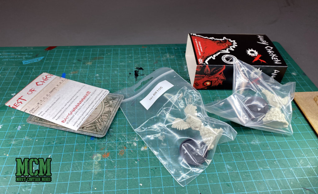 Unboxing the Conquest Angry Chicken by Para Bellum Games - Contents 