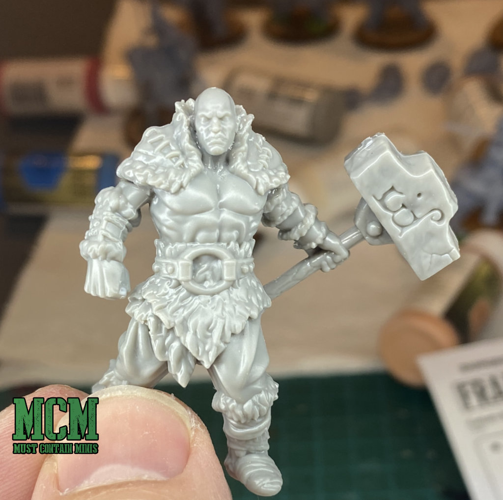 First Look - Dungeons & Dragons Frameworks Miniatures Review - Must Contain  Minis