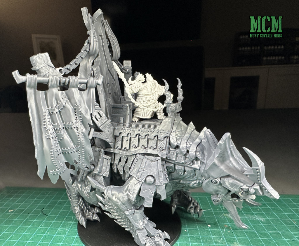 Model with the Raegh Drake Rider mounted on the model - Ironclad Drake Review 