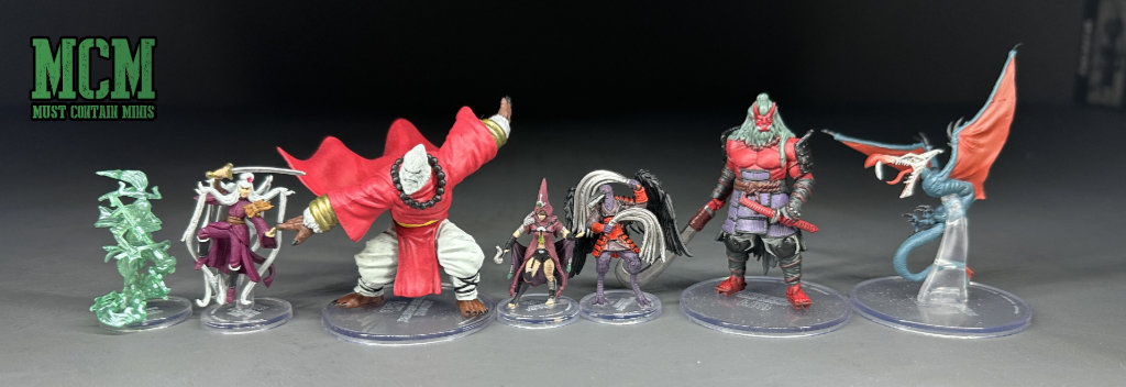 Review of Pathfinder Battles Fists of the Ruby Phoenix martial arts masters miniature set - The 7 miniatures in the box
